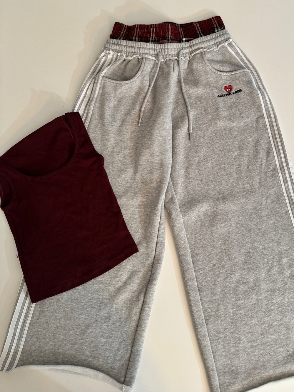 AELFRIC EDEN NEW WITHOUT TAGS! SET INCLUDES JOGGERS AND TANK